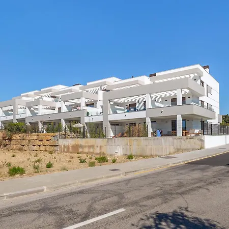 Casa Azahar Luxury 3 Bedroom With Pool And Gym In Apartamento Estepona